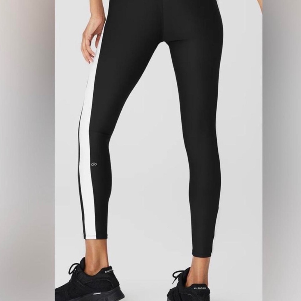ALO Yoga Airlift Black and White High-Waist Leggings - Picture 7 of 8